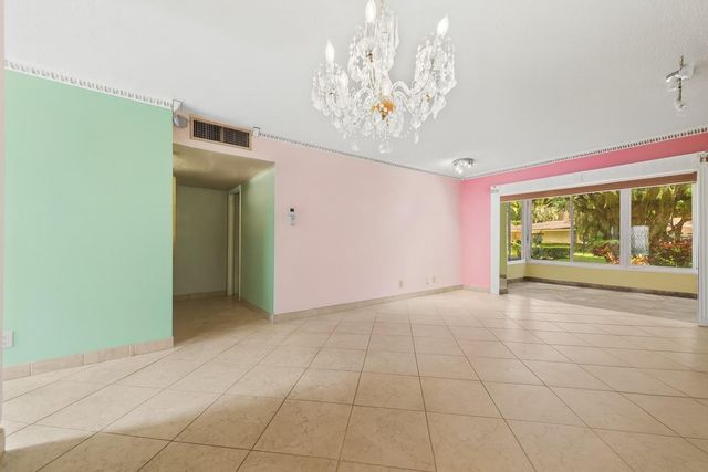 5100 NW 35th Street 110, Lauderdale Lakes, FL 33319