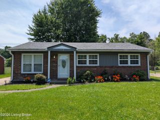 3512 Foreman Ln, Louisville, KY 40219