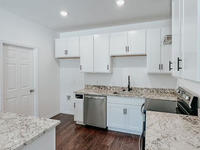 301 SW 6th Street, Kerens, TX 75144