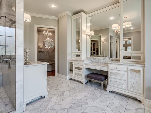10704 S Holley Street, Jenks, OK 74037