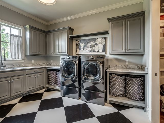 10704 S Holley Street, Jenks, OK 74037