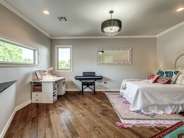 10704 S Holley Street, Jenks, OK 74037