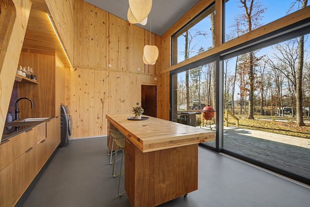 36 Waters Edge Way A, Tracy City, TN 37387