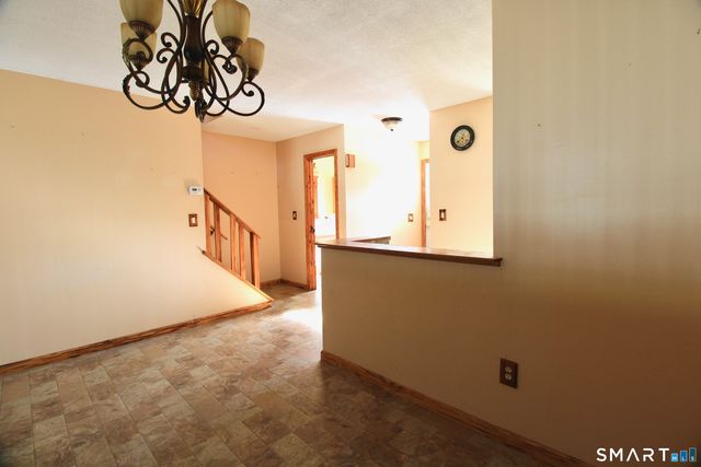 61 Meetinghouse Village 5, Meriden, CT 06450