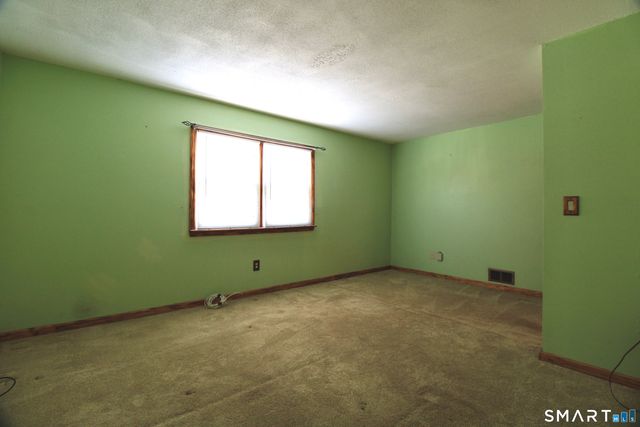 61 Meetinghouse Village 5, Meriden, CT 06450