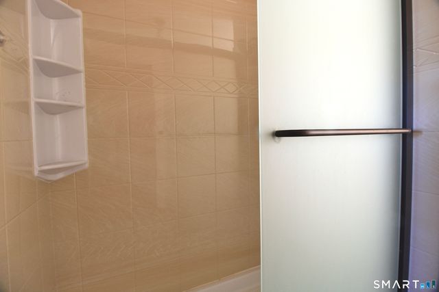 61 Meetinghouse Village 5, Meriden, CT 06450