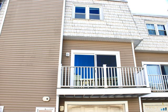 61 Meetinghouse Village 5, Meriden, CT 06450