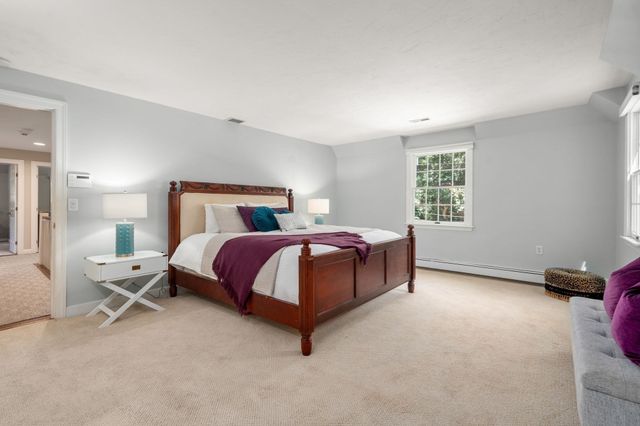 54 Hampshire St, Newton, MA 02465