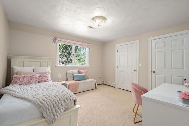 54 Hampshire St, Newton, MA 02465
