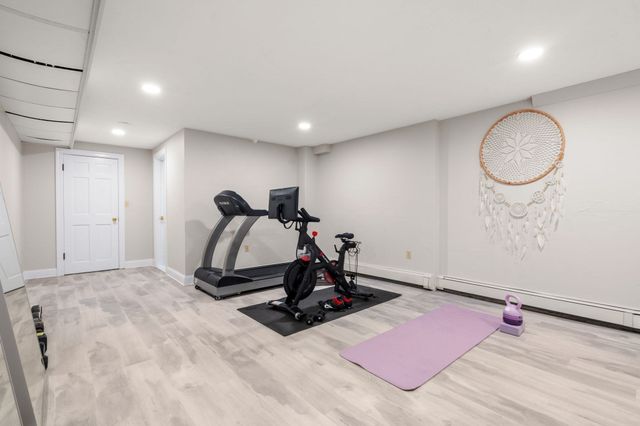 54 Hampshire St, Newton, MA 02465