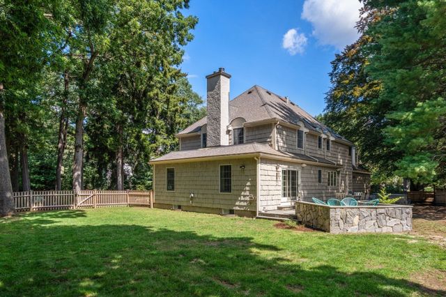 54 Hampshire St, Newton, MA 02465