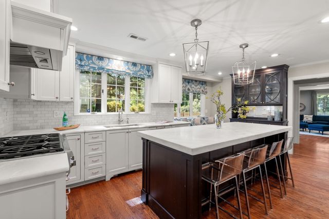 54 Hampshire St, Newton, MA 02465