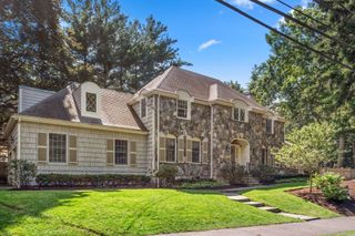 54 Hampshire St, Newton, MA 02465