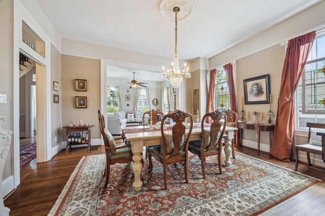 607 11th Street, Galveston, TX 77550