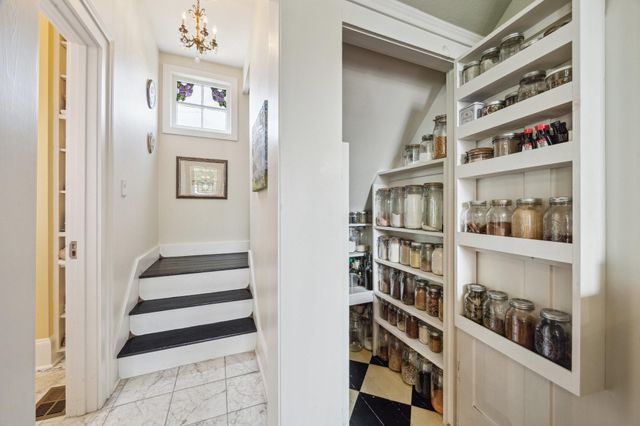 607 11th Street, Galveston, TX 77550