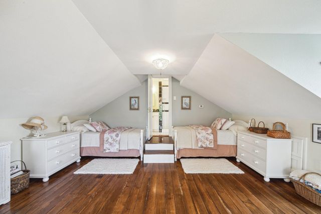 607 11th Street, Galveston, TX 77550