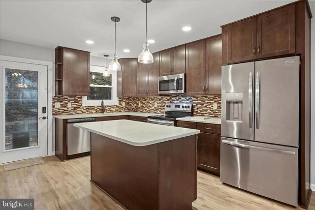 401 BRAGG DR, Front Royal, VA 22630