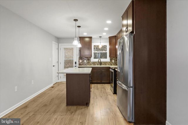 401 BRAGG DR, Front Royal, VA 22630