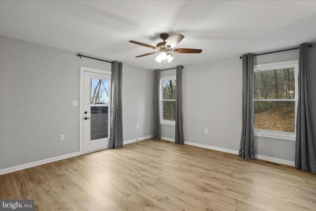 401 BRAGG DR, Front Royal, VA 22630