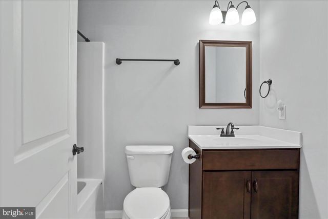 401 BRAGG DR, Front Royal, VA 22630