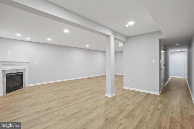 401 BRAGG DR, Front Royal, VA 22630