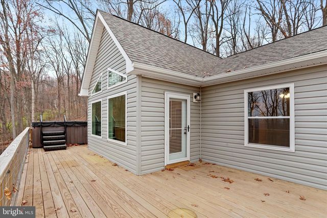 401 BRAGG DR, Front Royal, VA 22630