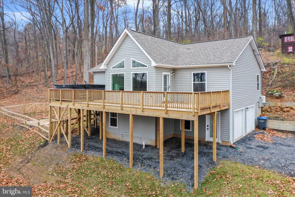 401 BRAGG DR, Front Royal, VA 22630