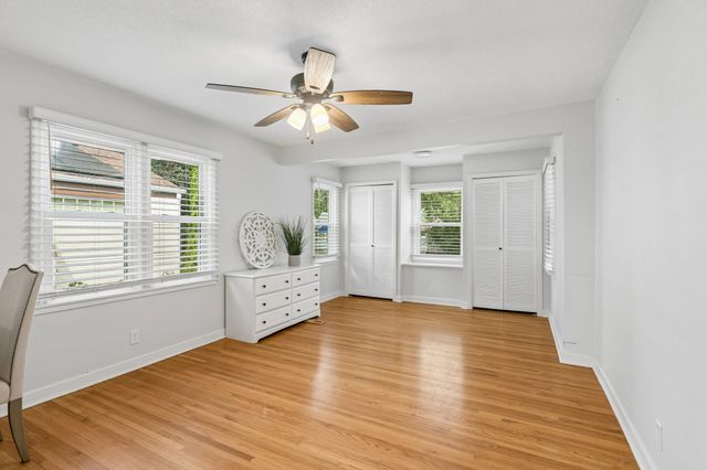 2953 Ewing Avenue N, Robbinsdale, MN 55422