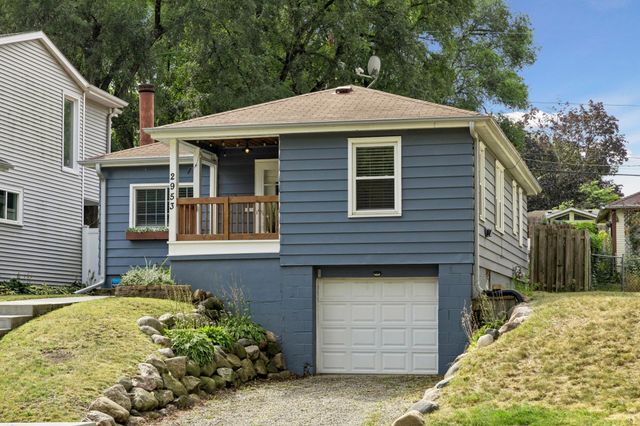 2953 Ewing Avenue N, Robbinsdale, MN 55422