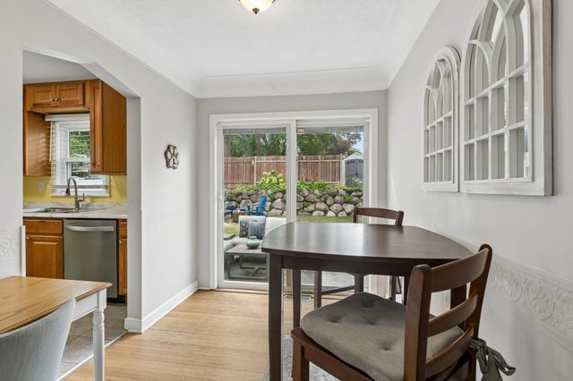 2953 Ewing Avenue N, Robbinsdale, MN 55422