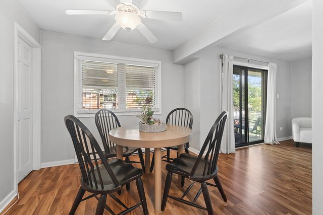 10406 S Pulaski Road 201, Oak Lawn, IL 60453