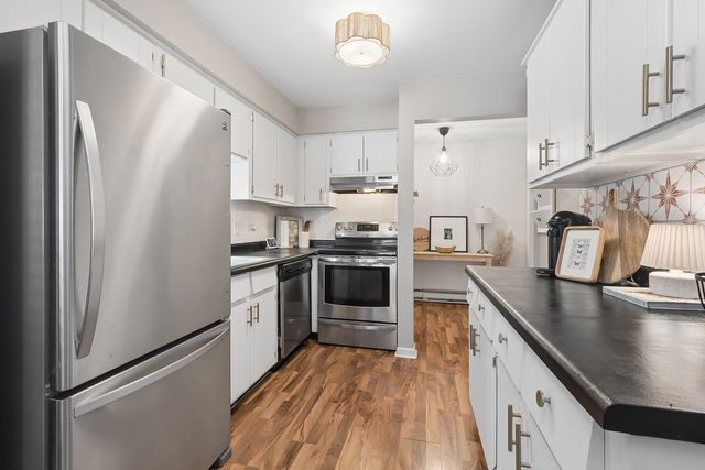 10406 S Pulaski Road 201, Oak Lawn, IL 60453