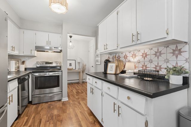 10406 S Pulaski Road 201, Oak Lawn, IL 60453