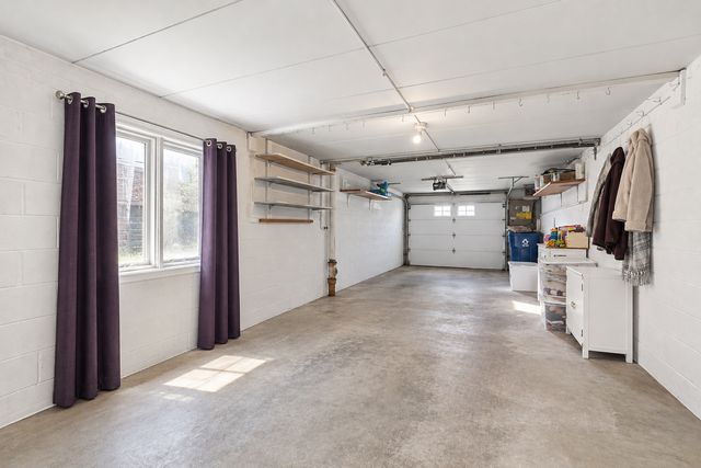 10406 S Pulaski Road 201, Oak Lawn, IL 60453