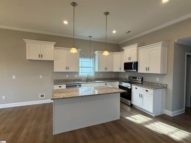 341 Little Mountain Circle, Inman, SC 29349