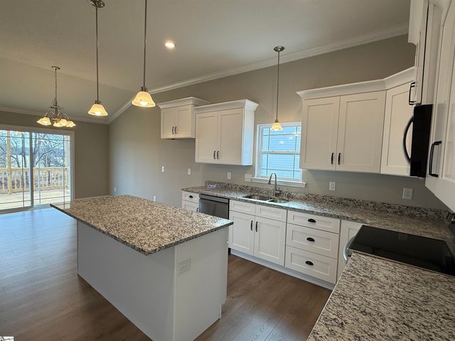 341 Little Mountain Circle, Inman, SC 29349