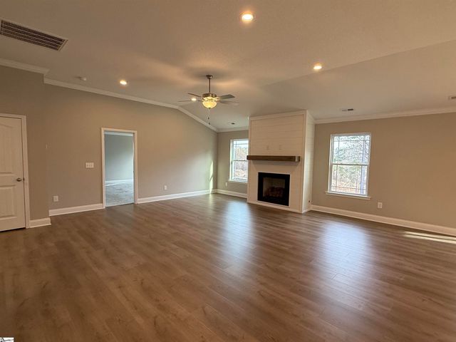 341 Little Mountain Circle, Inman, SC 29349