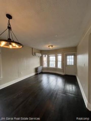 2685 Botsford Street, Hamtramck, MI 48212