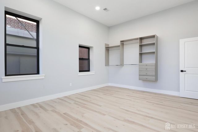 365 George Street 1, New Brunswick, NJ 08901