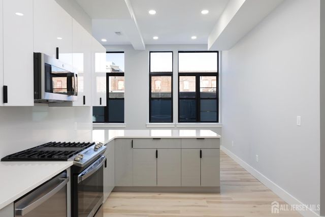 365 George Street 1, New Brunswick, NJ 08901