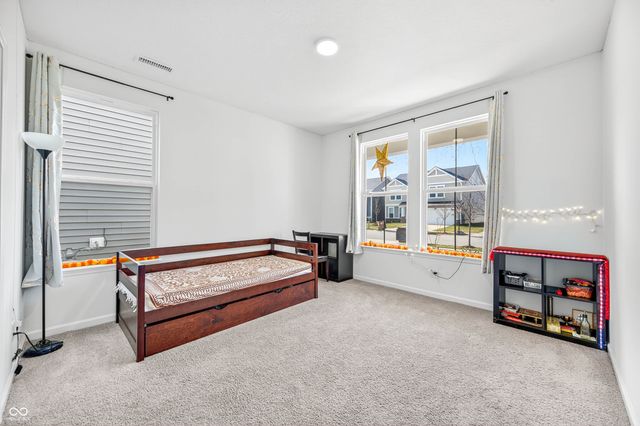 3073 Creekridge Court, Columbus, IN 47201