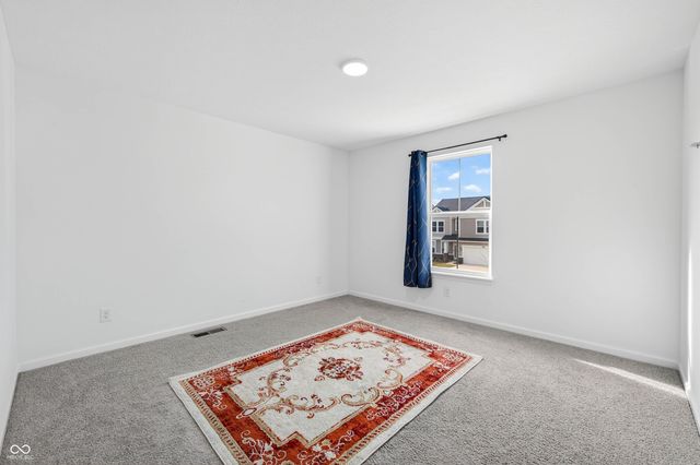 3073 Creekridge Court, Columbus, IN 47201