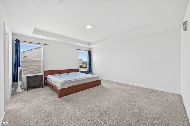 3073 Creekridge Court, Columbus, IN 47201