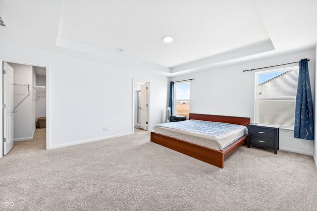 3073 Creekridge Court, Columbus, IN 47201