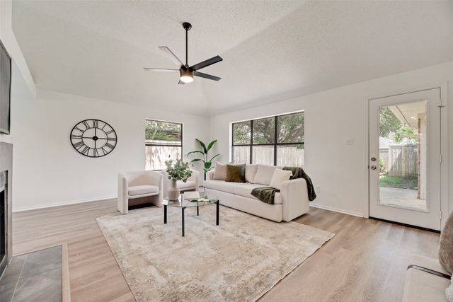552 Kirkland Drive, Coppell, TX 75019