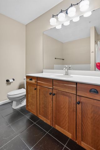 270 4th Street E 102, Saint Paul, MN 55101
