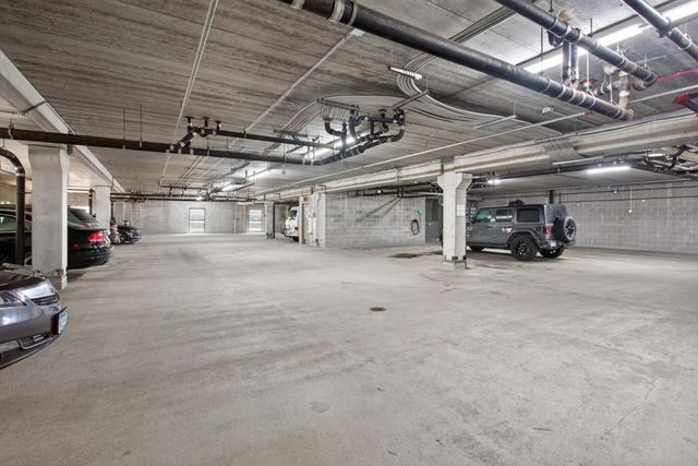 270 4th Street E 102, Saint Paul, MN 55101