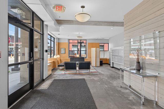 270 4th Street E 102, Saint Paul, MN 55101