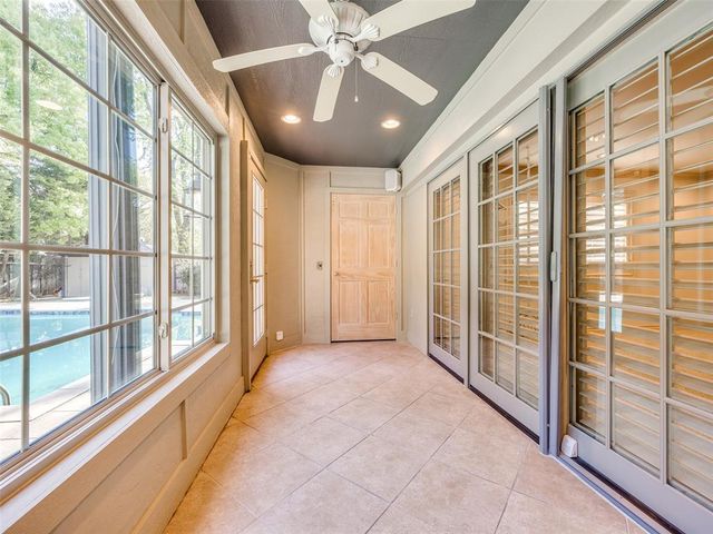 3933 Charing Cross Court, Norman, OK 73072
