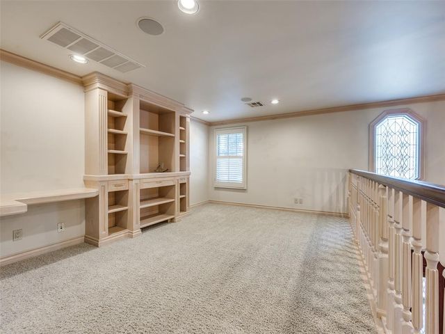 3933 Charing Cross Court, Norman, OK 73072
